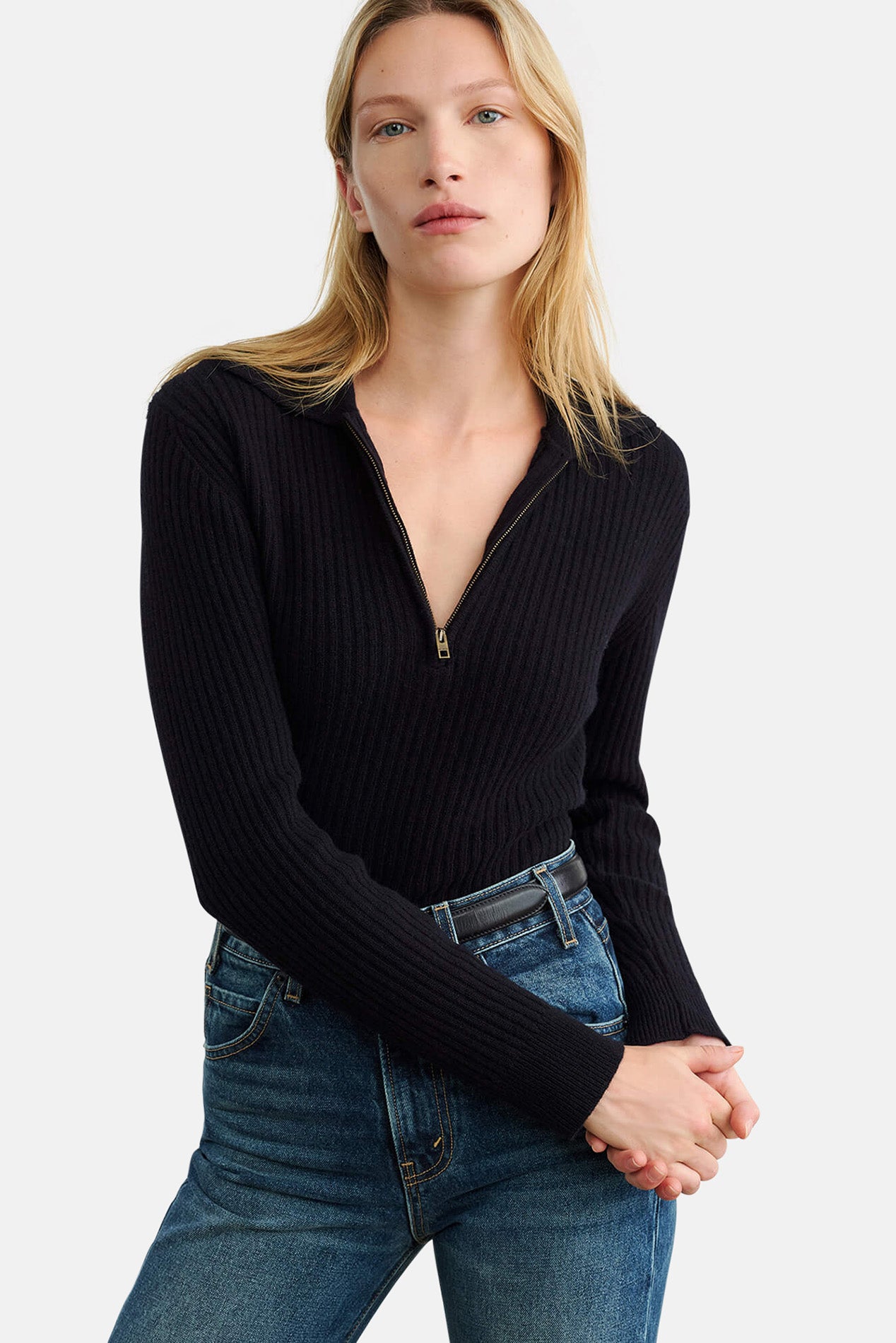 BraxtonSweaterDarkNavyFront.