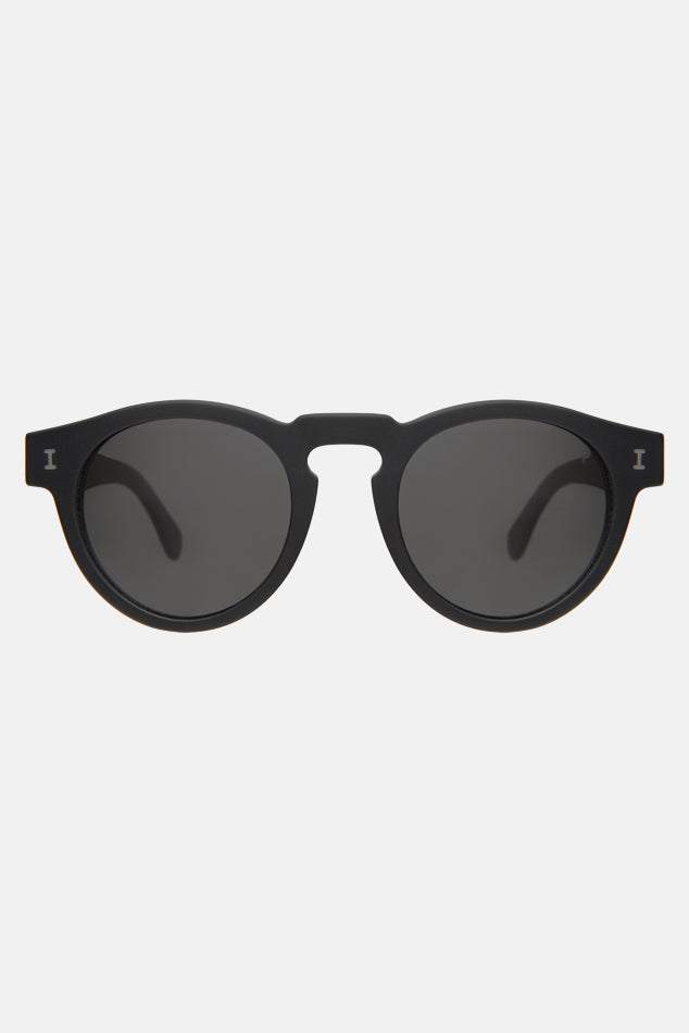 ILLESTEVA Leonard Tuxedo Sunglasses new in box Illesteva | Accessories | Illesteva Leonard Tuxedo  main image 3