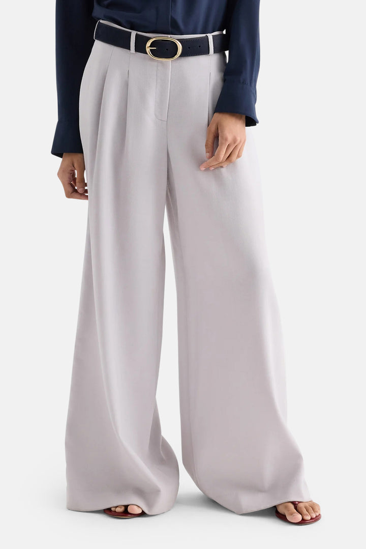 Avery Pant in Couture Stretch Suiting Vapor Blue