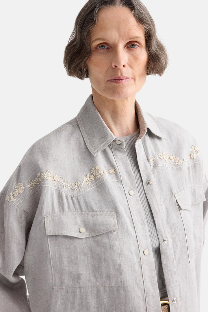 Carter Shirt w/ French Knots in Delave Linen Light Heather Grey