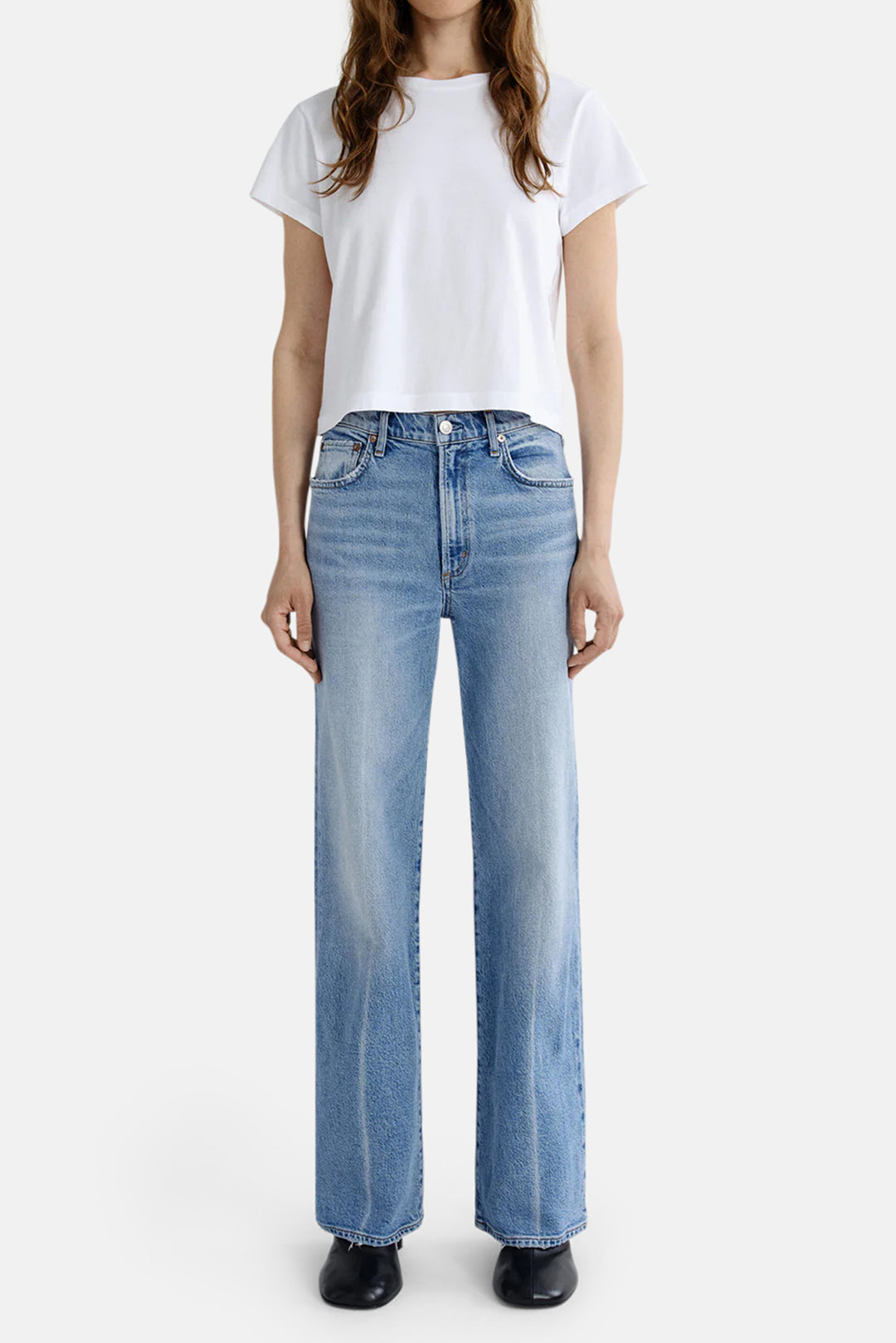 Harper Straight Jean (Weightless Stretch) in Outlook