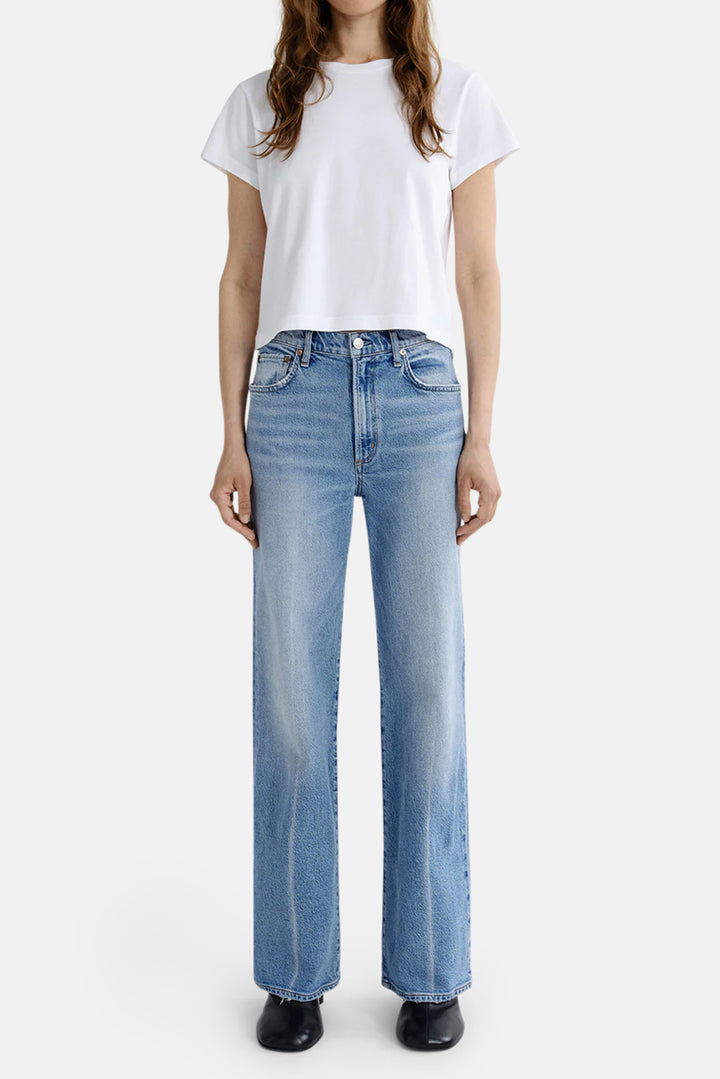 Harper Straight Jean (Weightless Stretch) in Outlook
