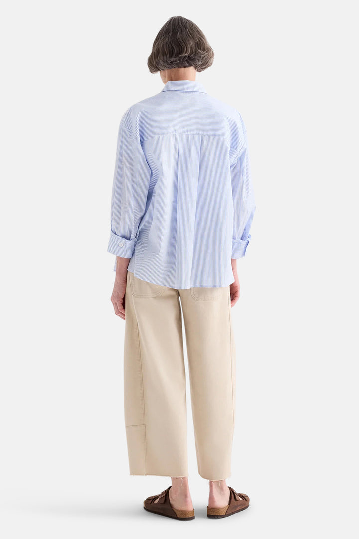 Slouchy Boyfriend Jeans in Sandshell
