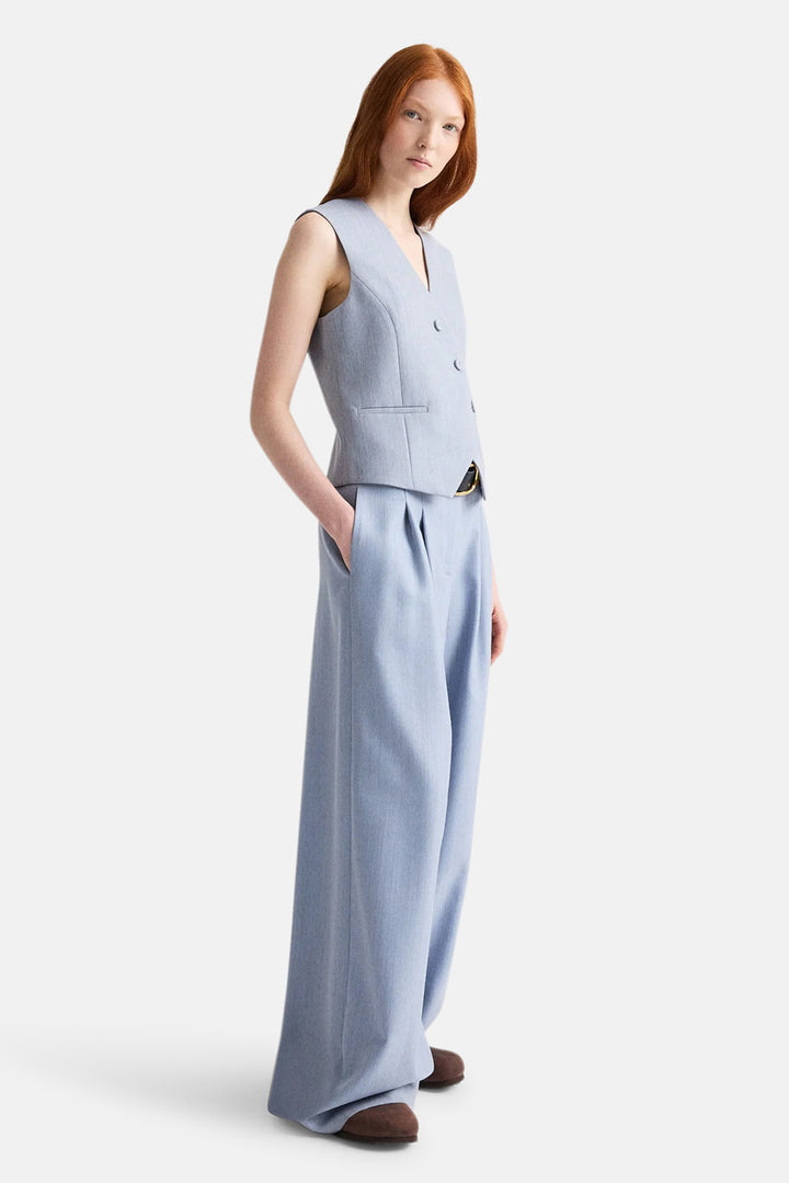 Avery Pant in Halogen Blue