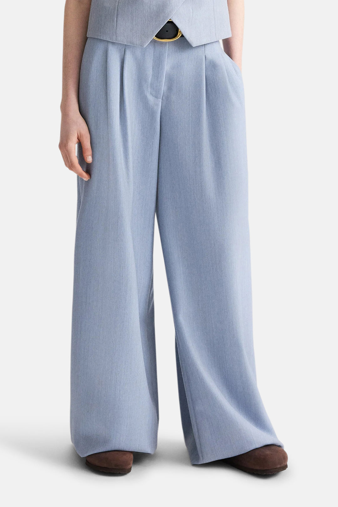 Avery Pant in Halogen Blue