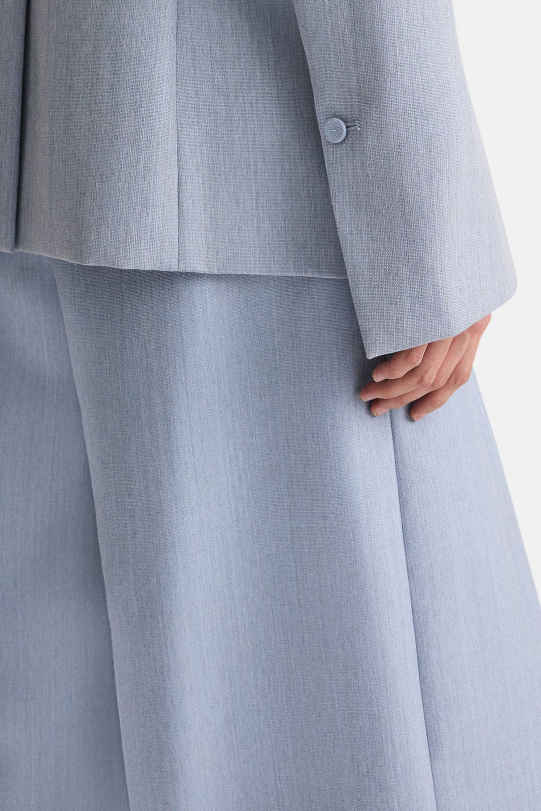 Avery Pant in Halogen Blue