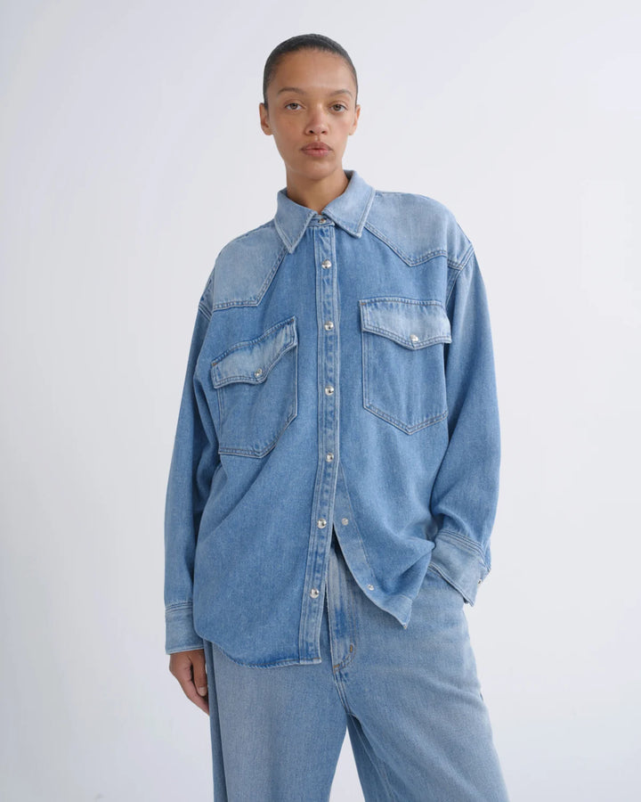 Lotta Shirt in Script