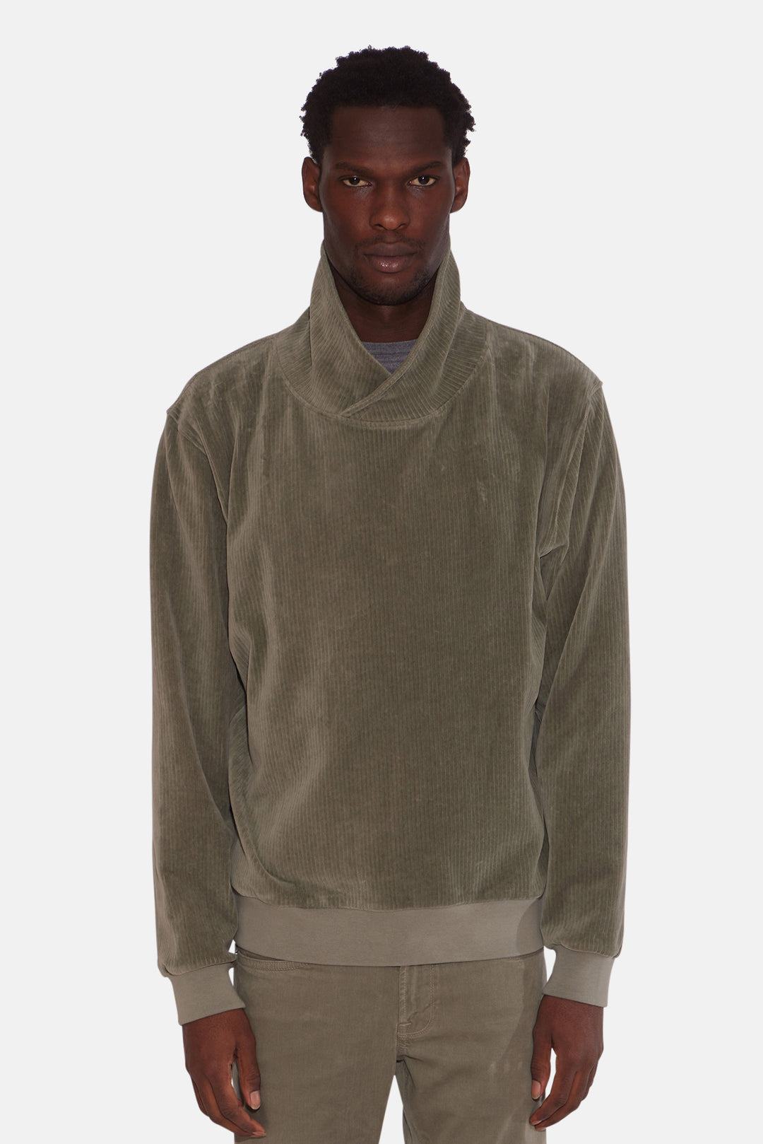 Soft Corduroy Turtleneck Olive