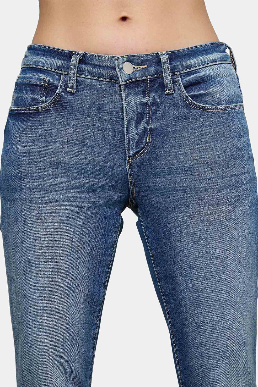 Cara Low-Rise Bootcut Jean Cambridge