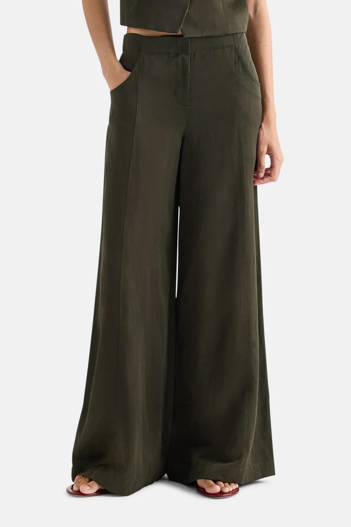 Demie Pant in Coated Viscose Linen Rosen