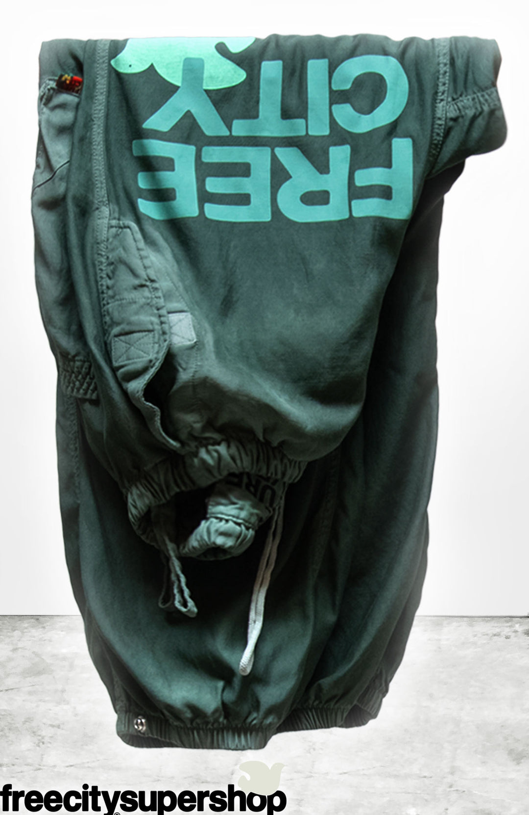 Flap/Snap FREECITY LARGE Matte/Satin Airjump Pant - Eatgreen