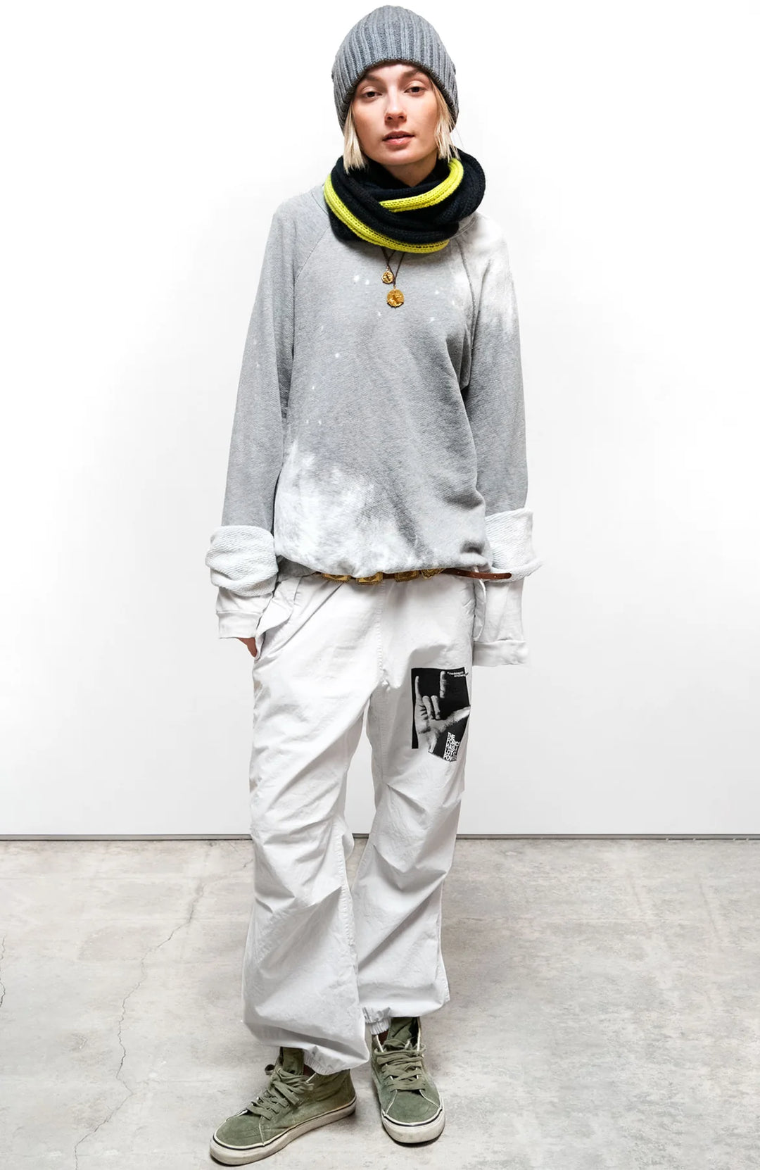 Lucky Rabbit Sweatshirt - Heather Bleachout