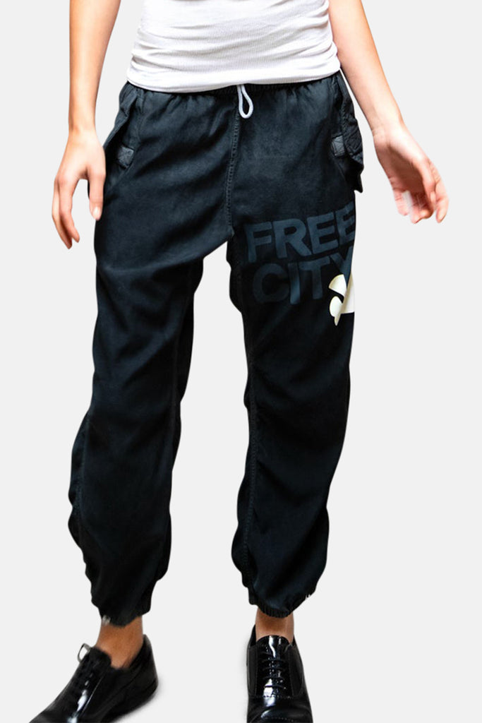 FREWFW24-18_2Pant_1024x1024.