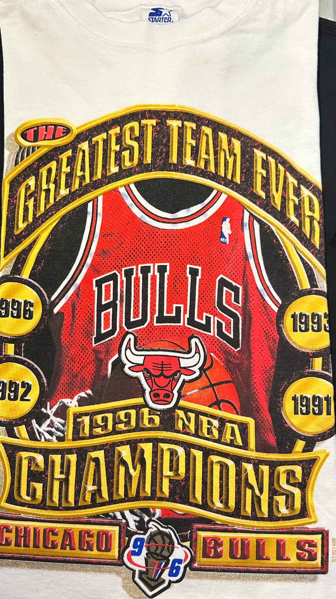 Chicago Bulls 1996 NBA Champions Tee White – blueandcream Chicago Bulls 1996 NBA Champions Tee White – blueandcream