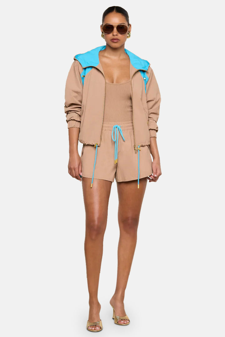 Grayson Nylon Short Light Hazelnut/Capri Blue