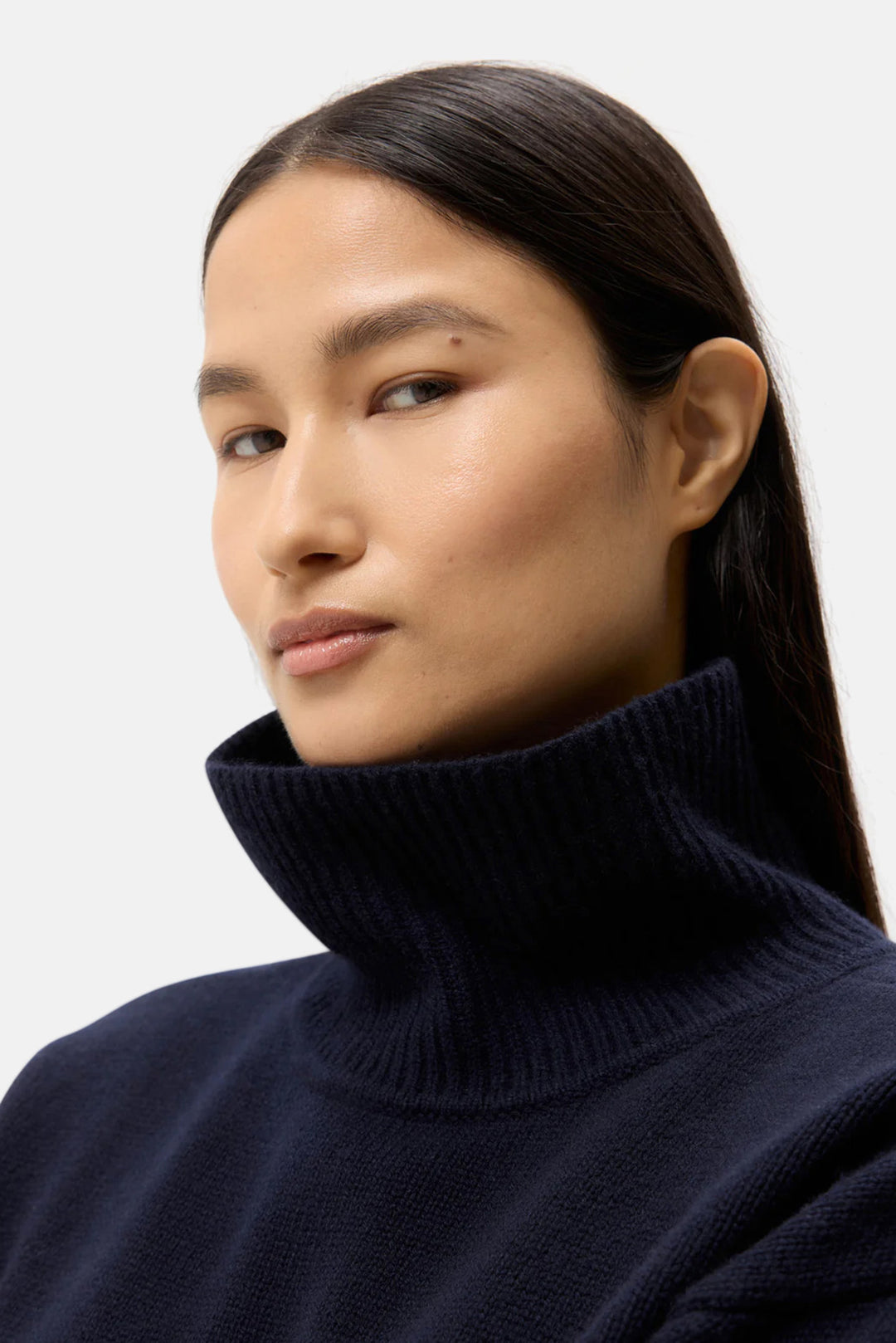 Grown on Turtleneck Sweater Midnight