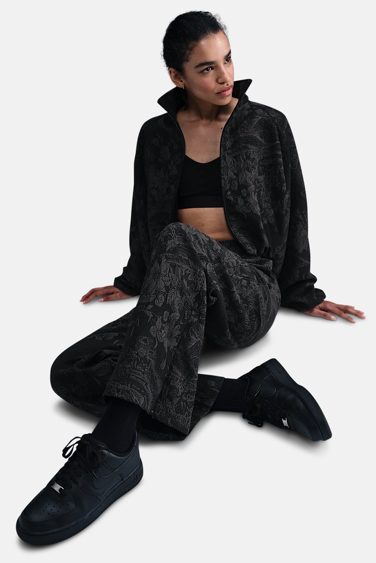 Women's Mid-Rise Jacquard Track Pants Black – blueandcream