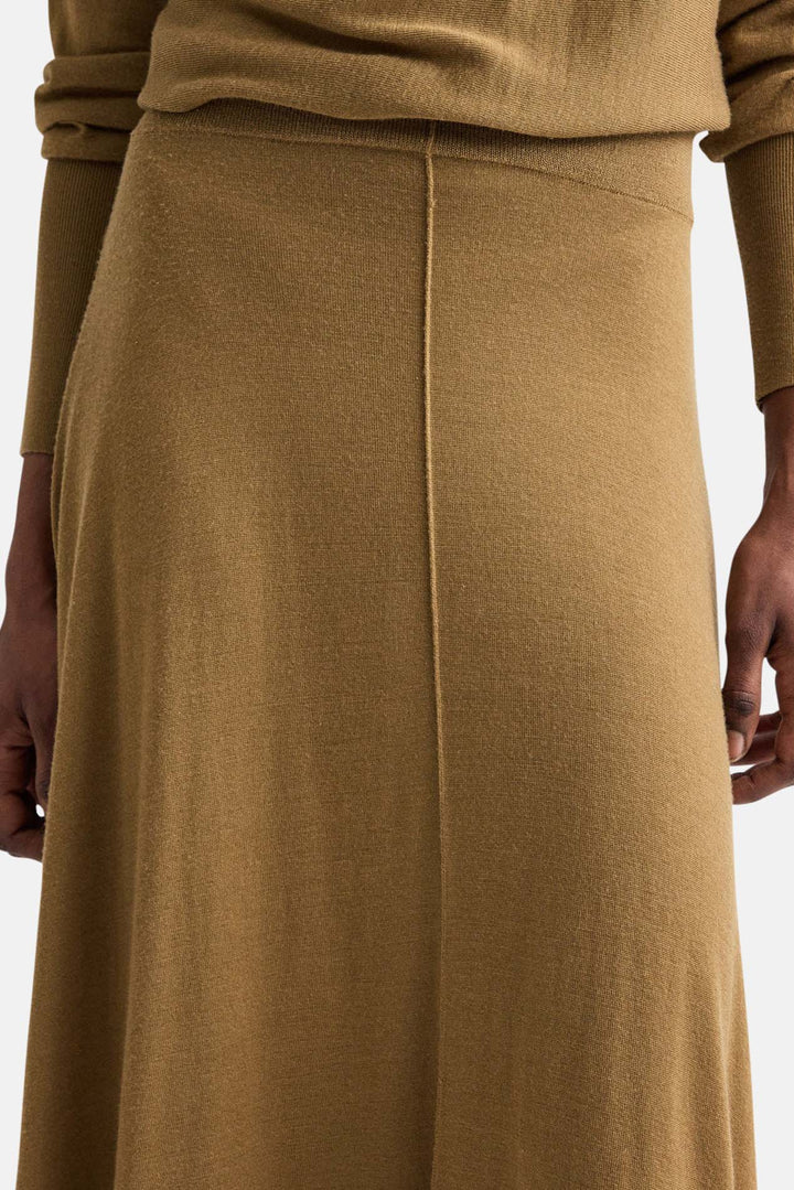 Handkerchief Hem Skirt w/ Wide Waistband in Ermine