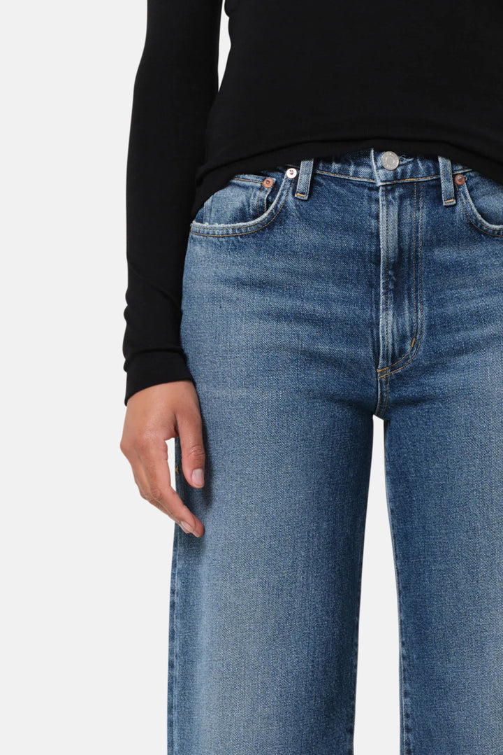 Harper Straight Jean (Stretch) in Enroll