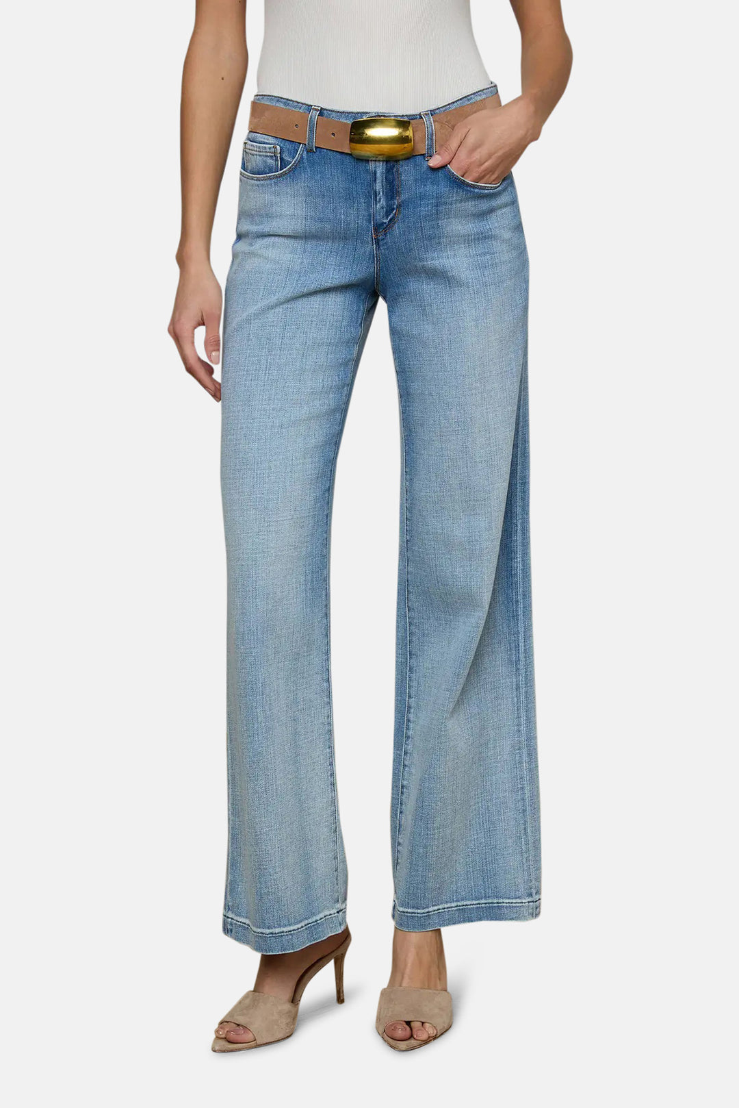 Joanne Low-Rise Wide-Leg Jean Dry Ice
