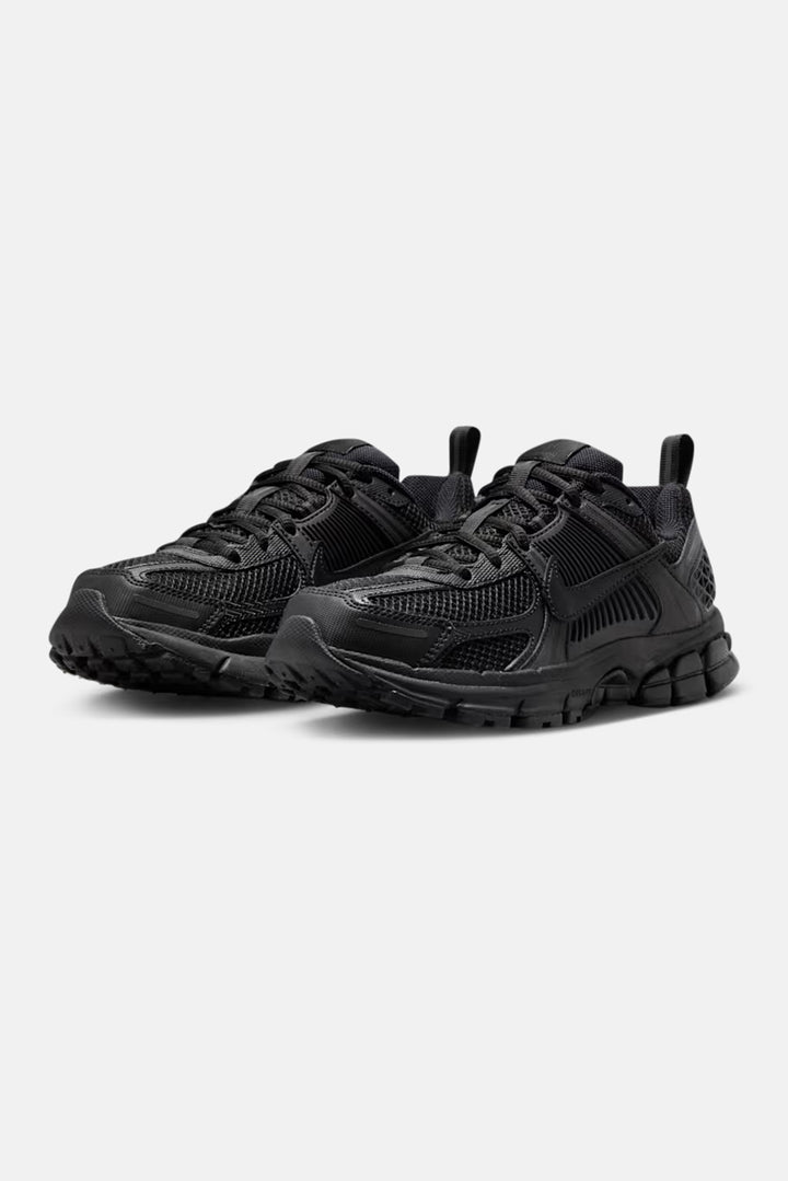 Kid's Vomero 5 'Triple Black With Reflective Accents'