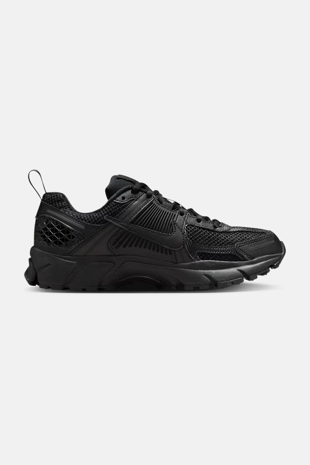 Kid's Vomero 5 'Triple Black With Reflective Accents'