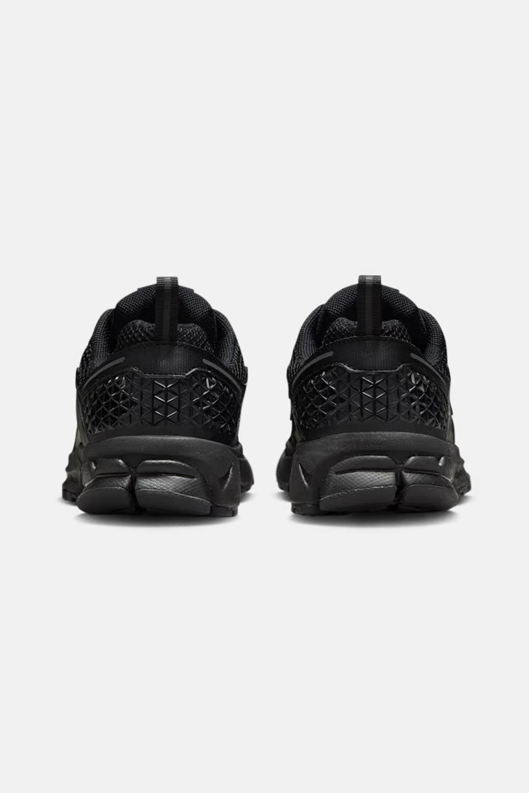 Kid's Vomero 5 'Triple Black With Reflective Accents'