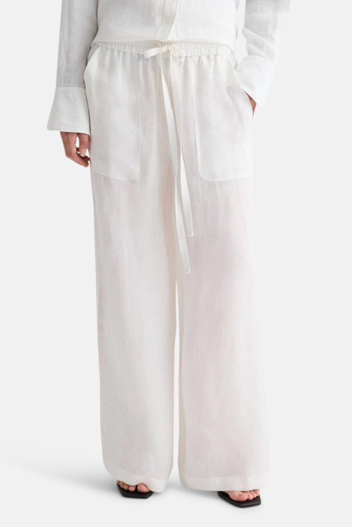 Main St. Pant in Washed Hemp White