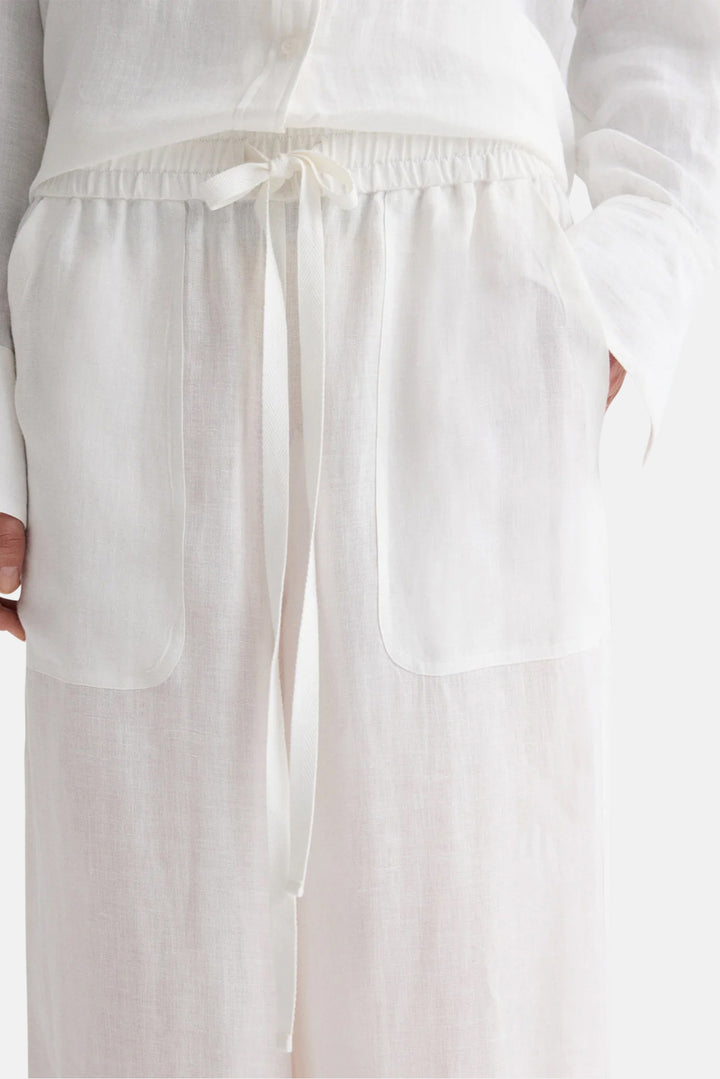 Main St. Pant in Washed Hemp White