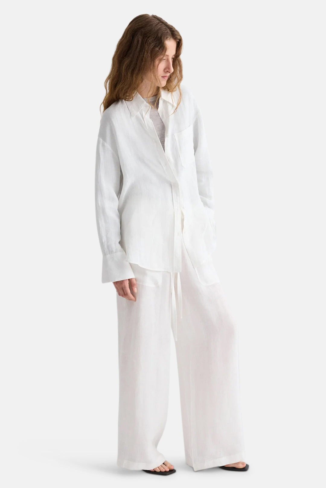 Main St. Pant in Washed Hemp White