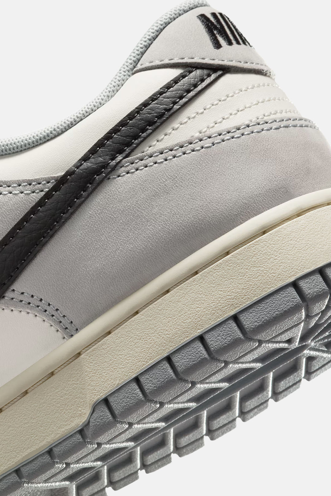 Men's Dunk Low 'Sail/Wolf Grey'