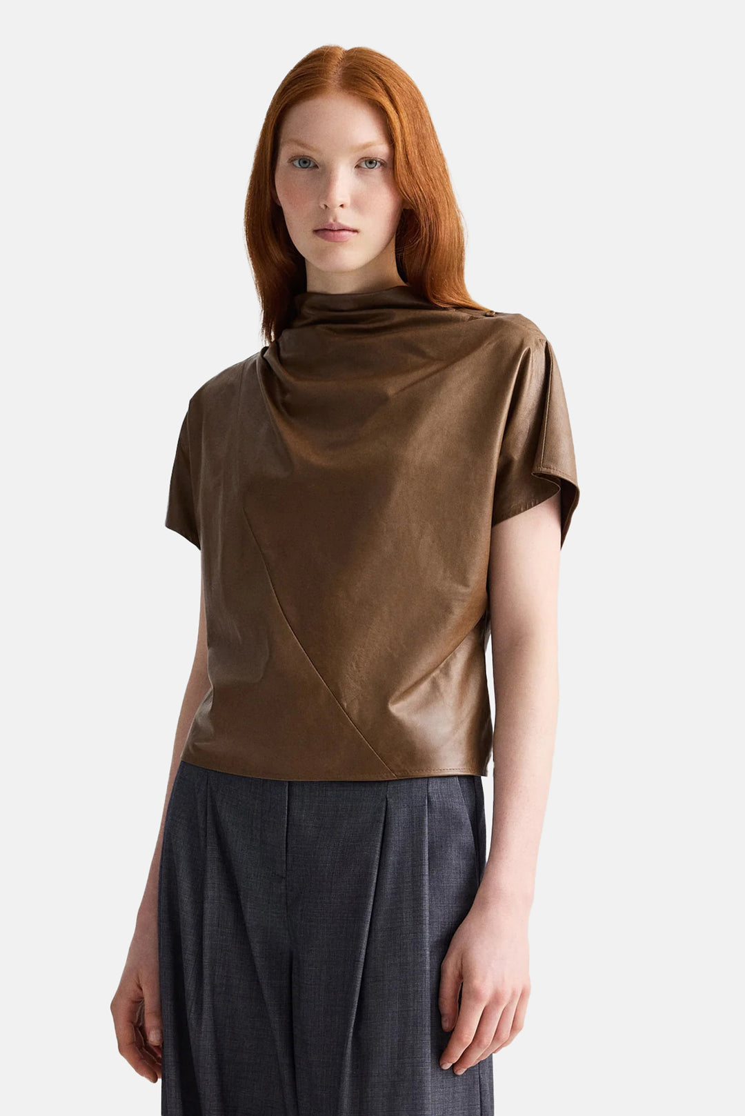 Mock Neck Tee in Leather Tobacco