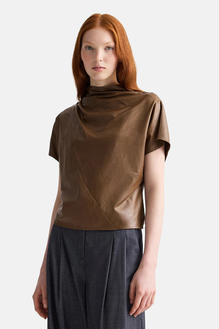 Mock Neck Tee in Leather Tobacco
