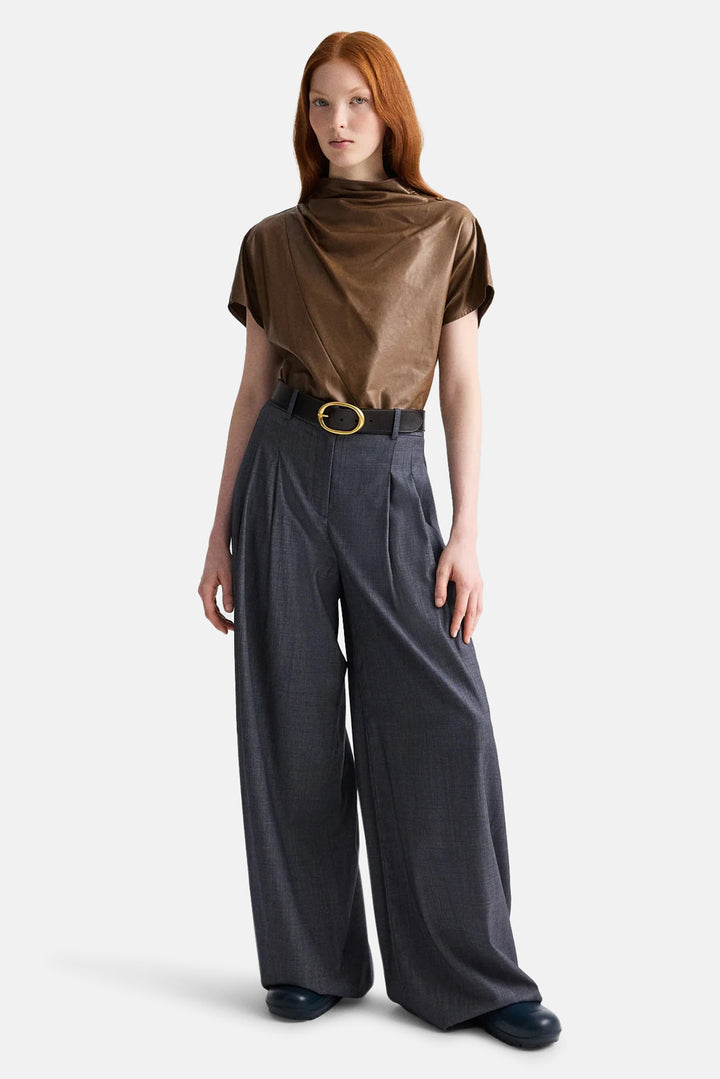 Mock Neck Tee in Leather Tobacco
