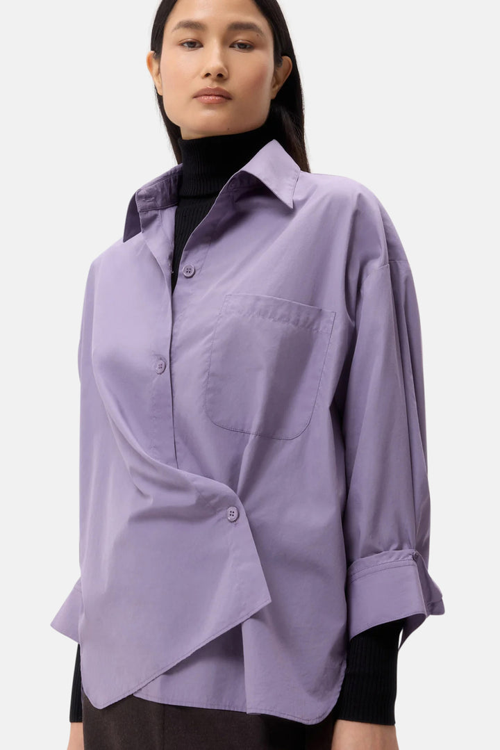 New Earl Shirt in Black Plum