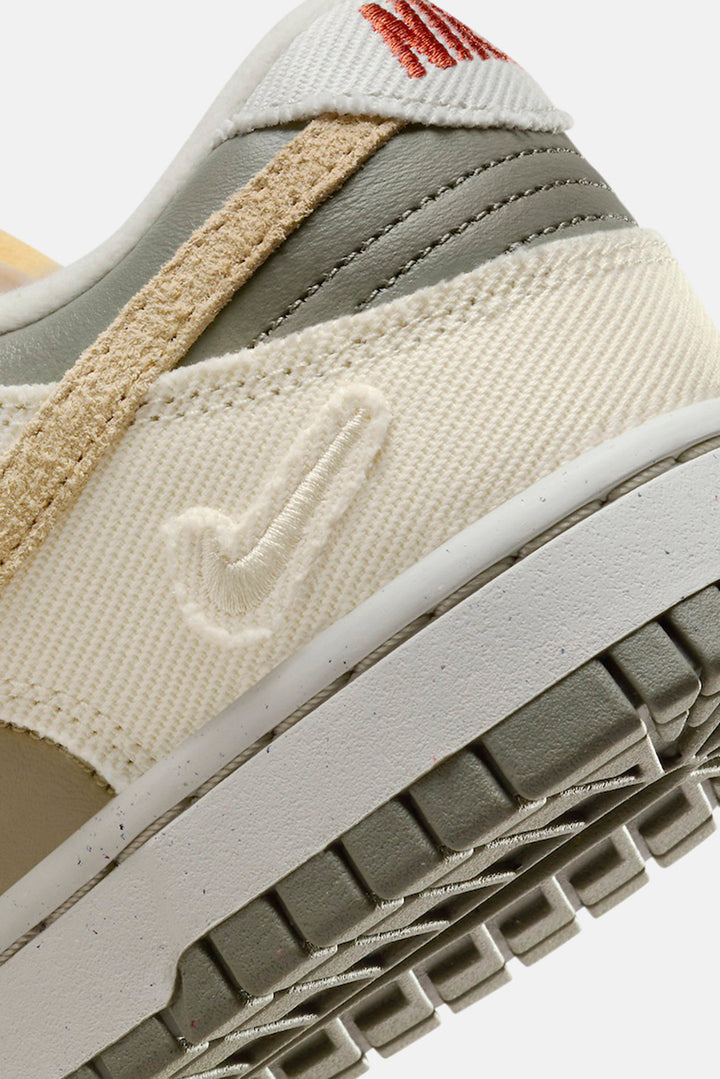 Women's Dunk Low Sesame/Alabaster