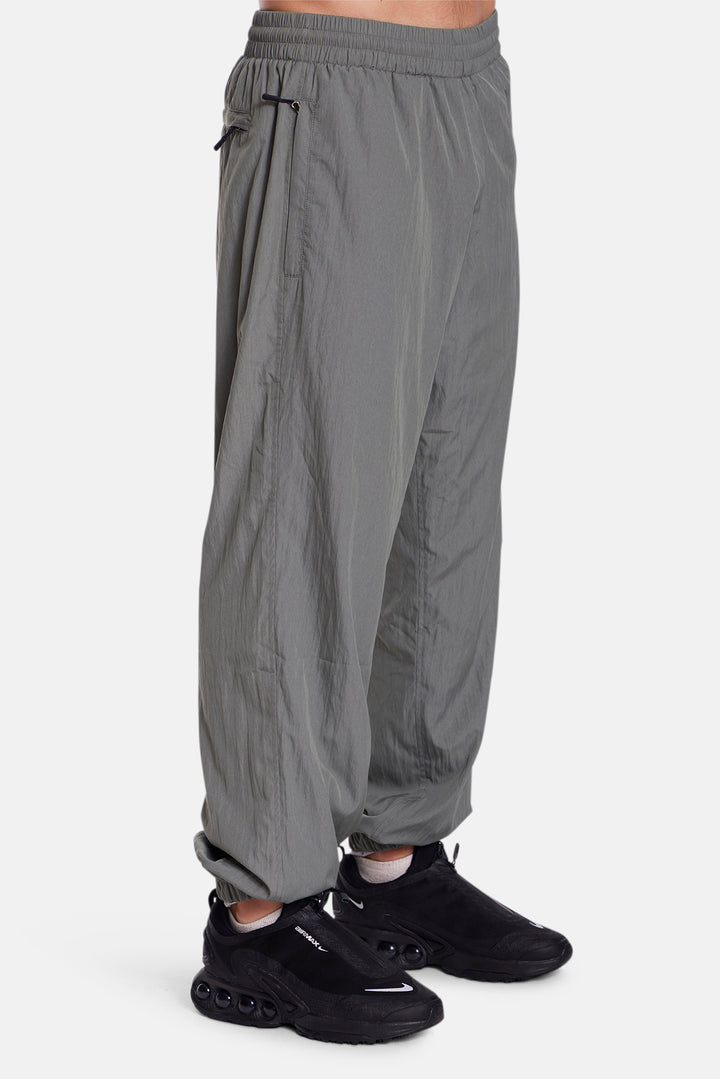 Palais Track Pant Olive
