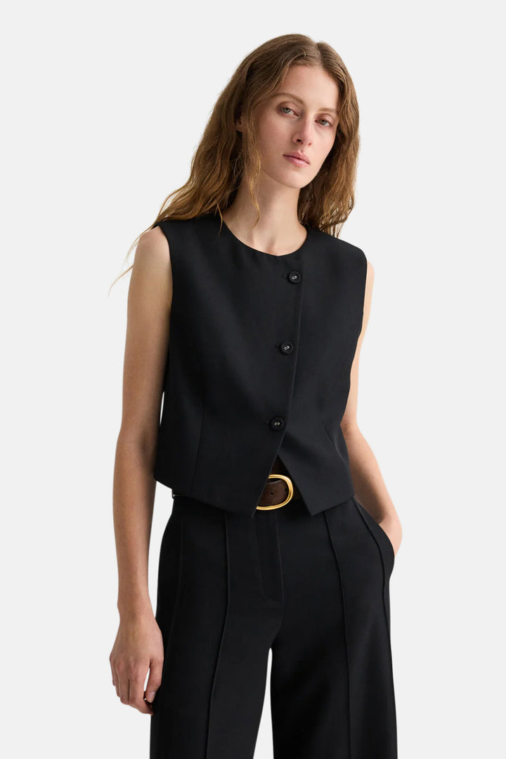 Perry Vest in Compact Tux Suiting Black