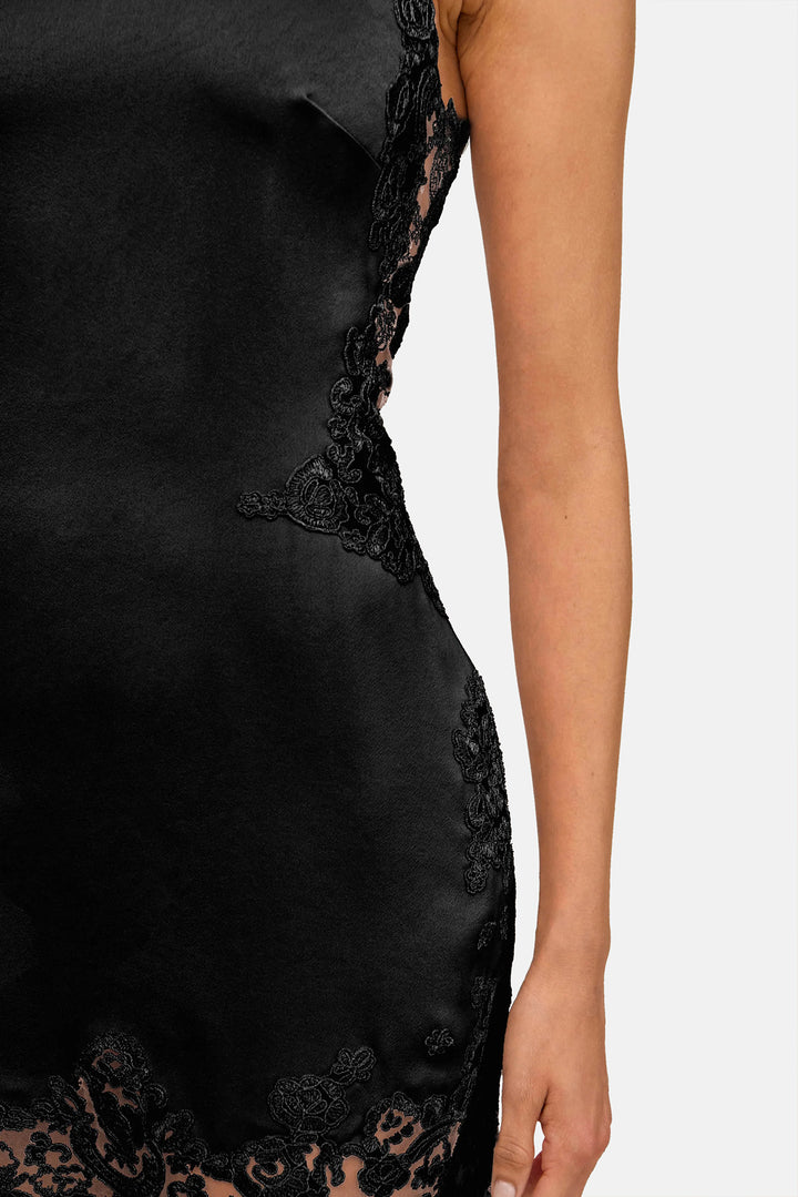 Riti Dress Black