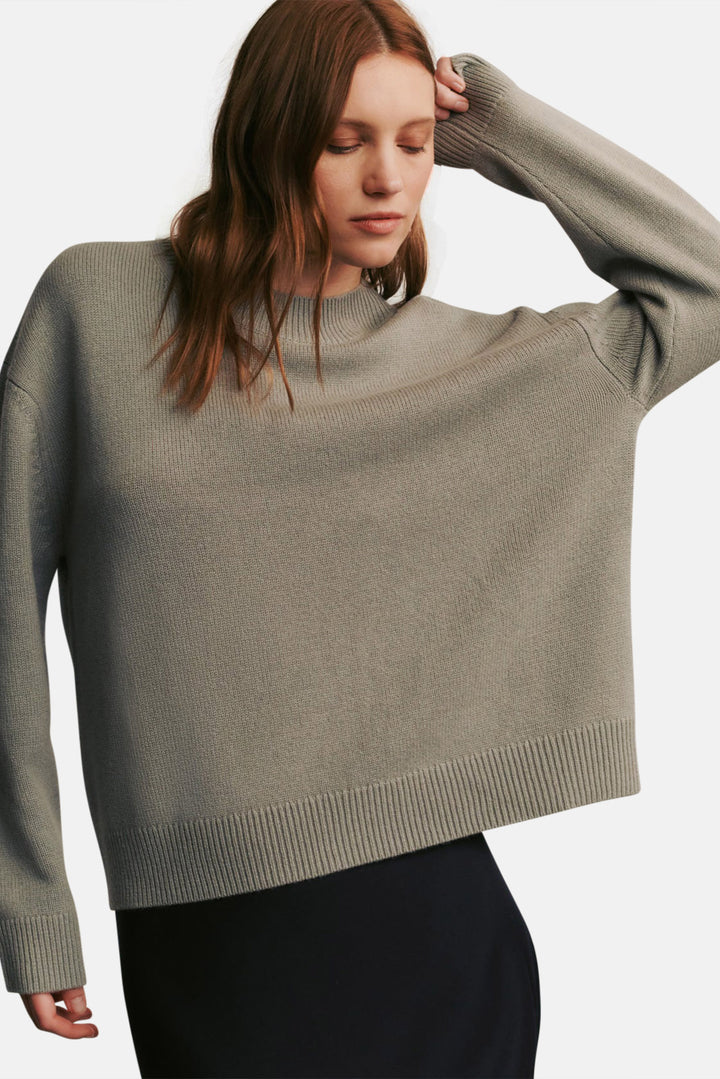 Boy Crew Neck Sweater In Cashmere Flat Gray