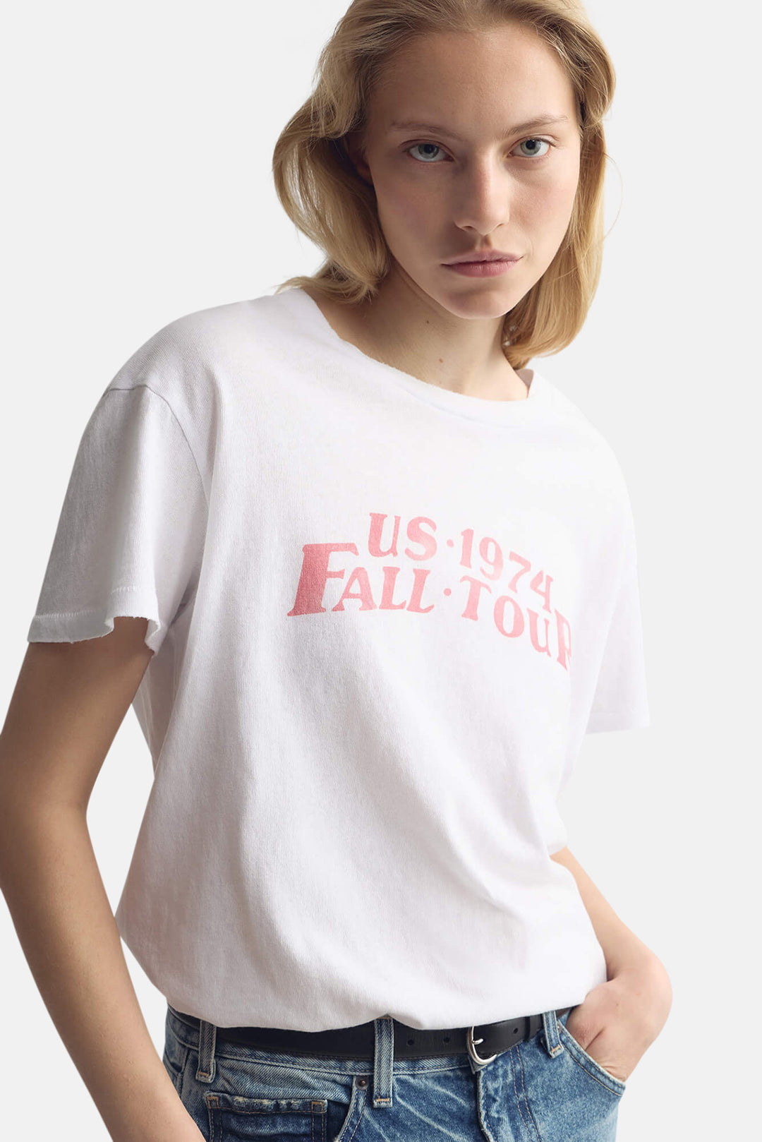 US 1974 Printed Brady Tee White/Red Print
