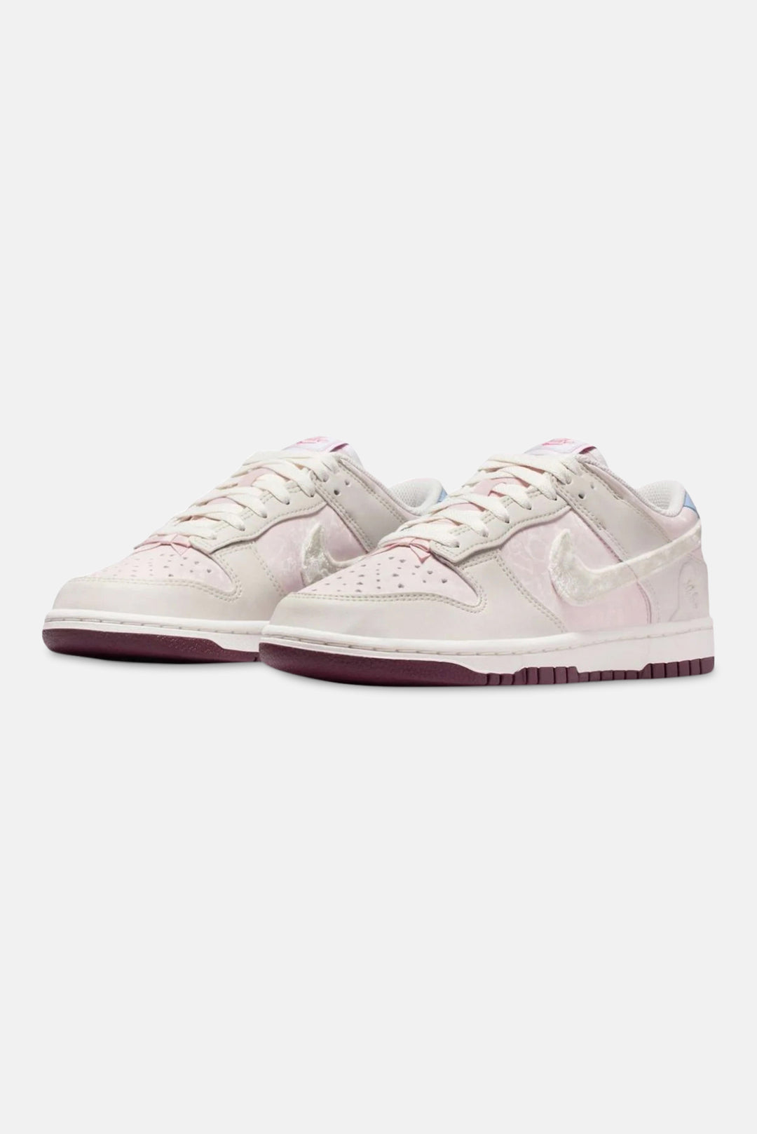 Women's Dunk Low 'Valentine's Day' (2026)