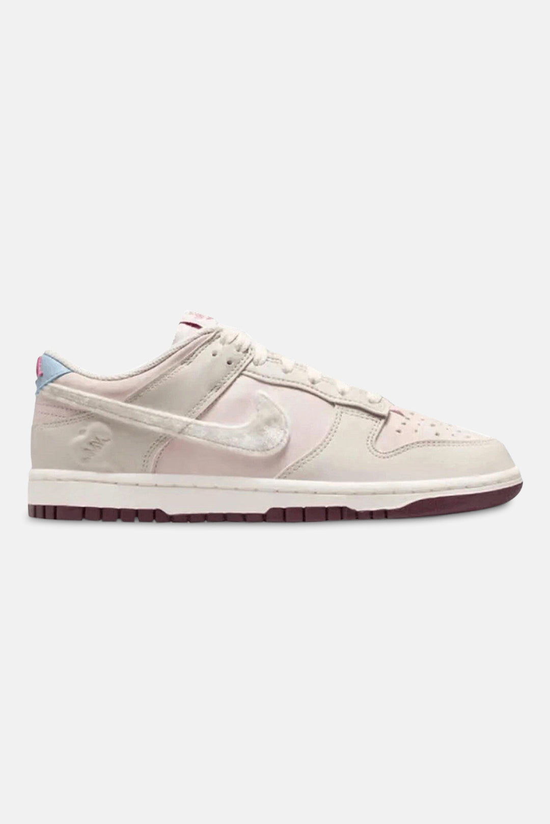 Women's Dunk Low 'Valentine's Day' (2026)
