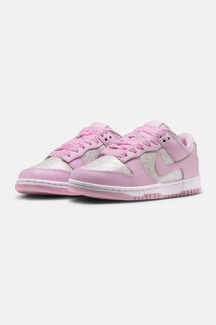 Women's Dunk Low SE 'Pink Foam/White Floral Jacquard'