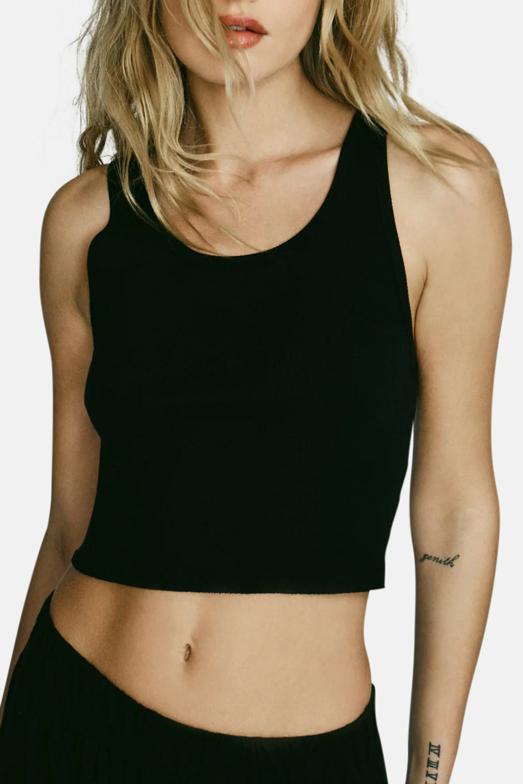 Cropped Scoop Neck Tank Black