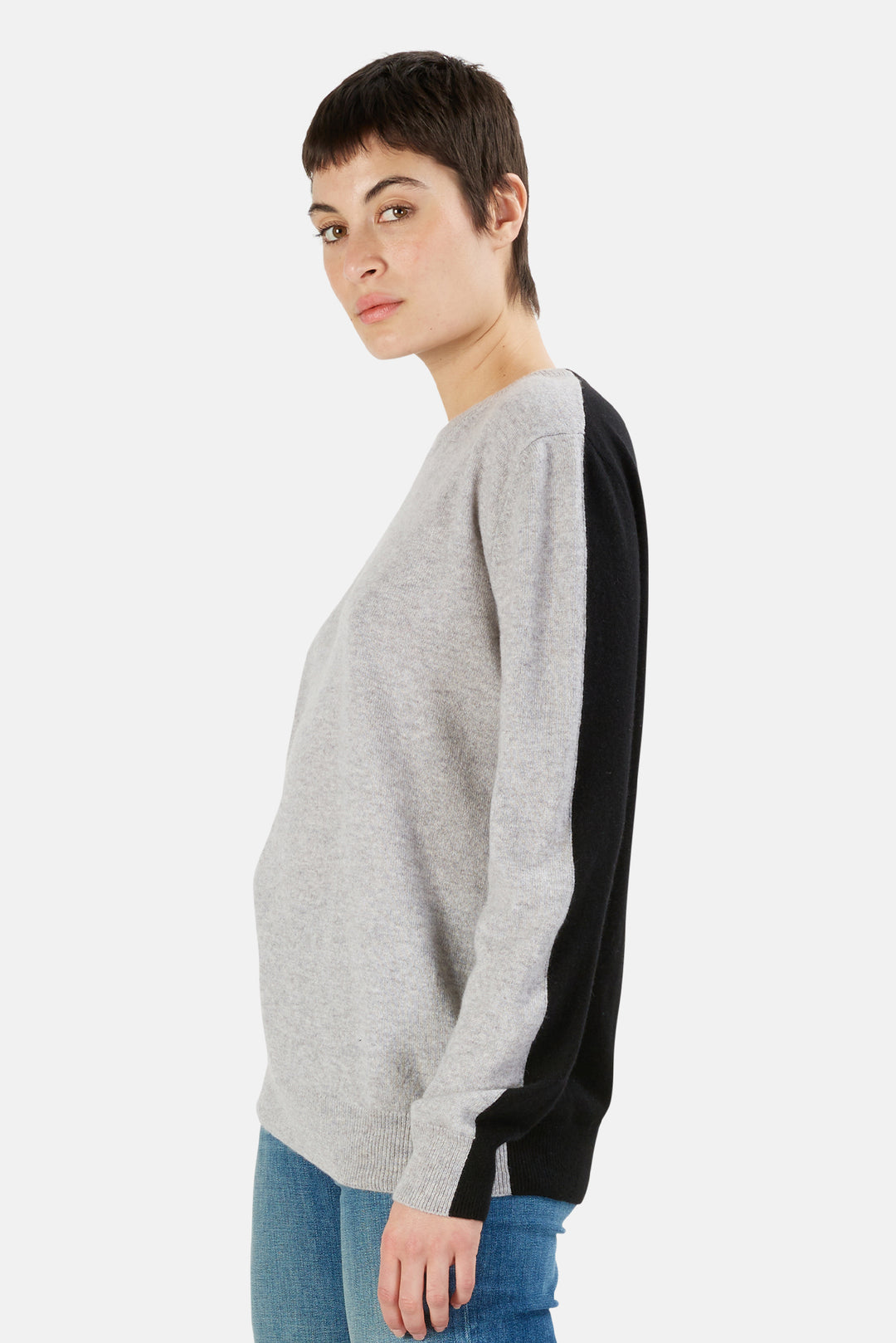 Two Tone Crewneck Cashmere Sweater Grey/Black - blueandcream