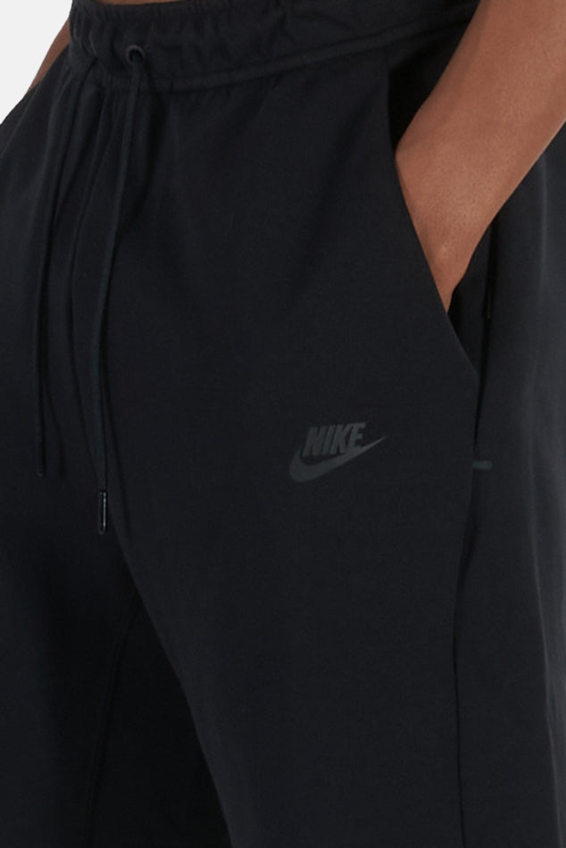 Nike Tech Fleece Short - blueandcream