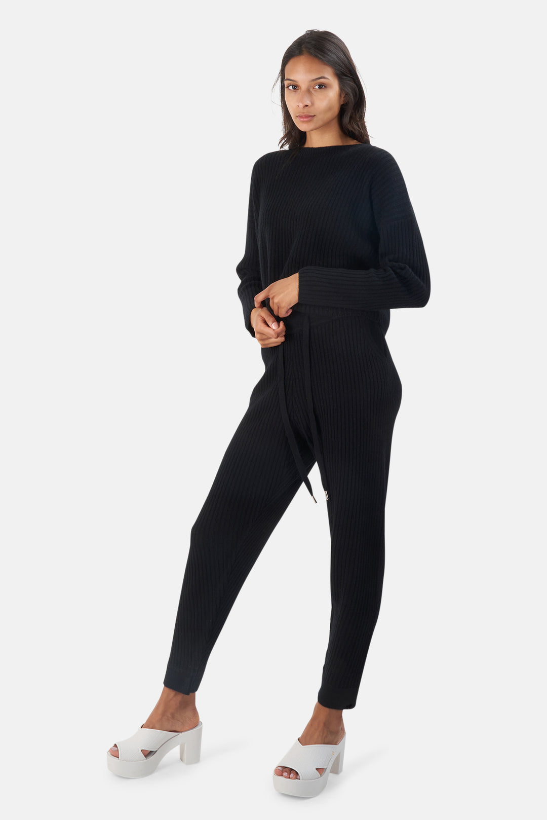 Chase Crop Cashmere Sweater Black - blueandcream